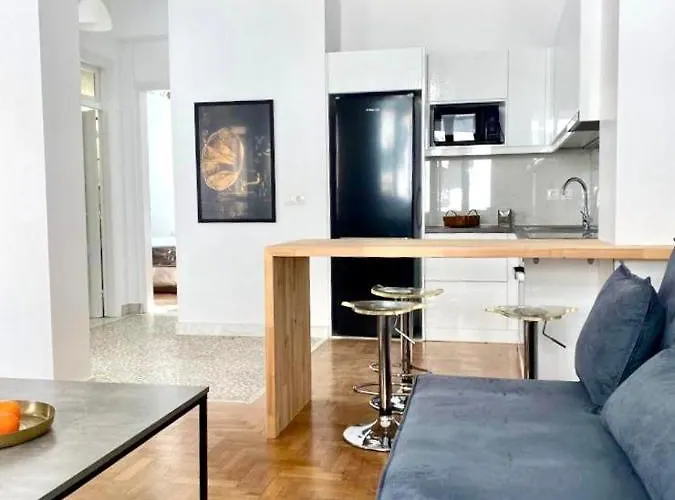 Modern 3Br Maisonette With Garden 10 Min From Acropolis