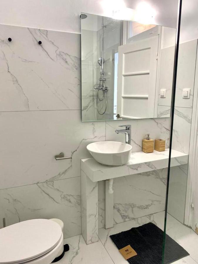 Modern 3br Maisonette With Garden 10 Min From Acropolis Apartment Athens